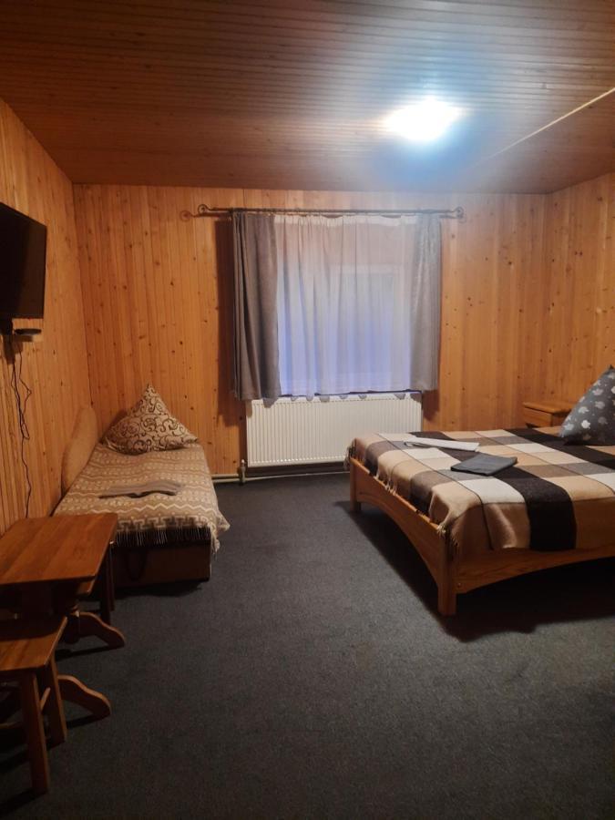 Hotel Novoe Shale Jablunyzja Exterior foto