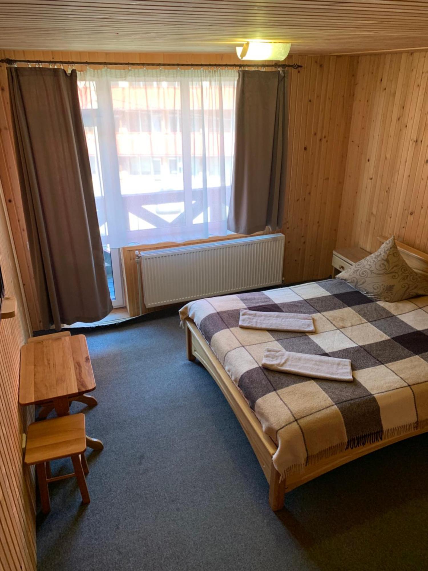 Hotel Novoe Shale Jablunyzja Exterior foto